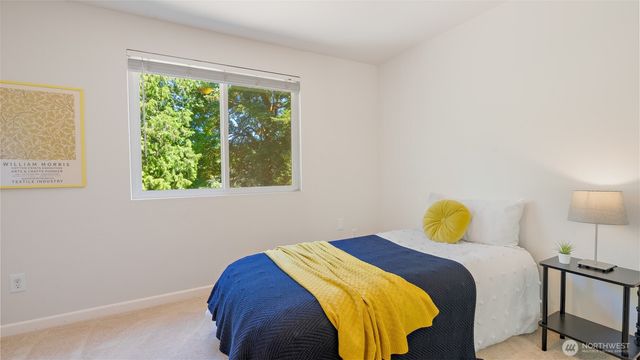 2130 NE Edwin Court, Poulsbo, WA 98370