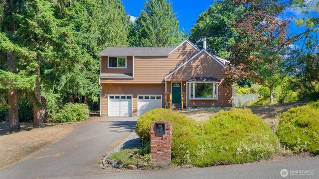 2130 NE Edwin Court, Poulsbo, WA 98370