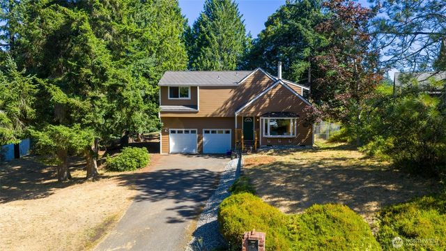 2130 NE Edwin Court, Poulsbo, WA 98370
