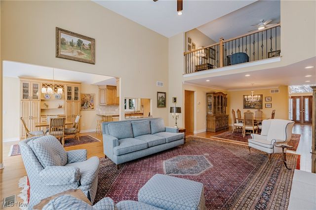 2501 Fairwood Court, Beachwood, OH 44122