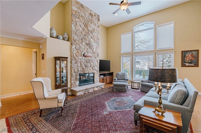 2501 Fairwood Court, Beachwood, OH 44122