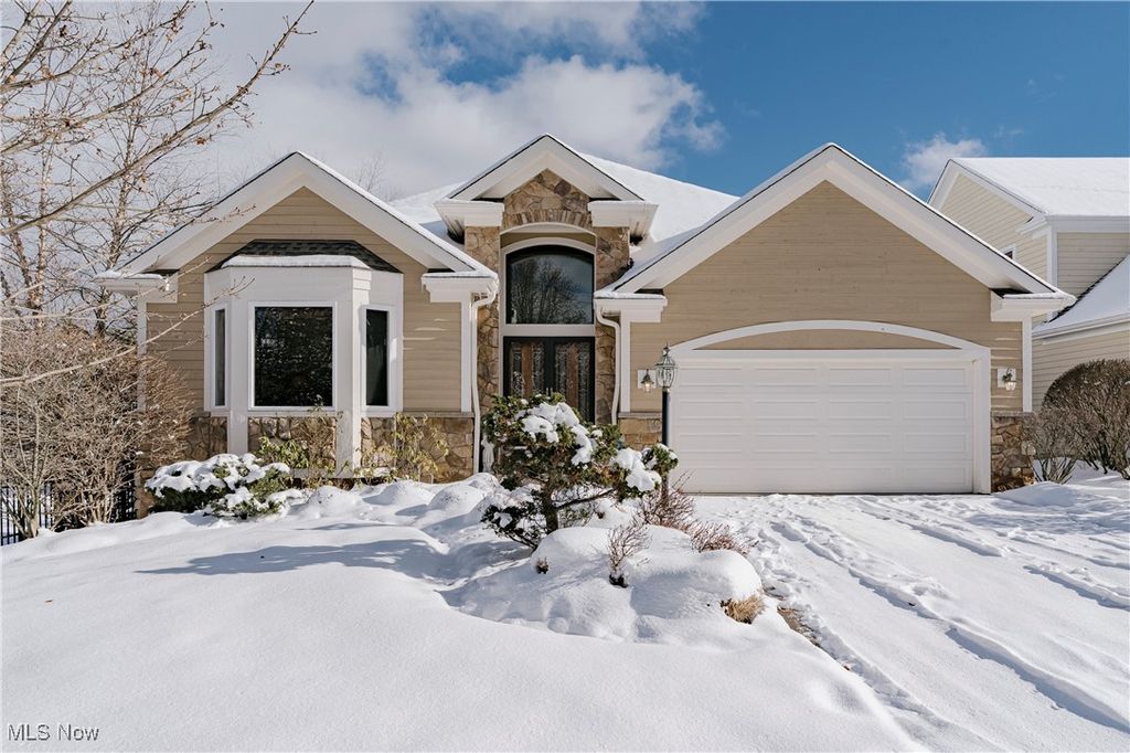 2501 Fairwood Court, Beachwood, OH 44122