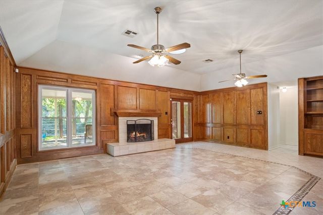 2422 Smith Bluff Road, Salado, TX 76571