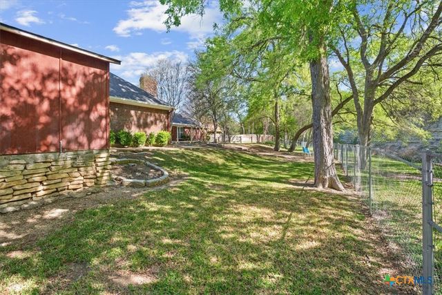 2422 Smith Bluff Road, Salado, TX 76571