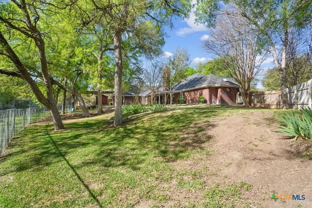 2422 Smith Bluff Road, Salado, TX 76571