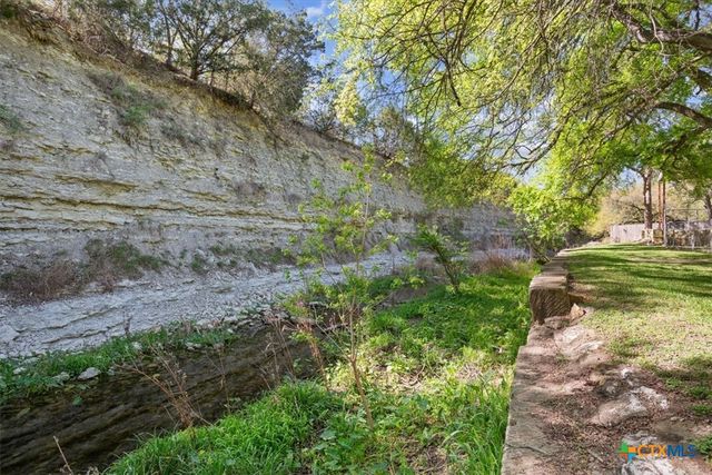 2422 Smith Bluff Road, Salado, TX 76571