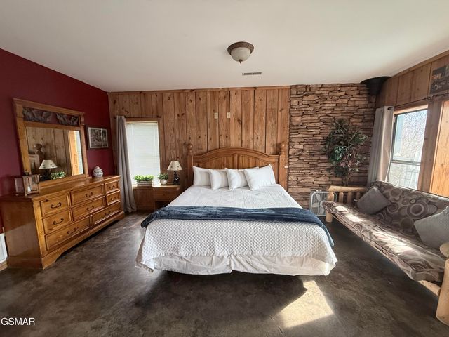 3767 Old Mountain Raod Road, Sevierville, TN 37876