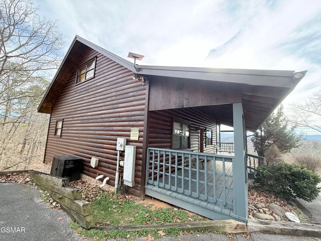 3767 Old Mountain Raod Road, Sevierville, TN 37876