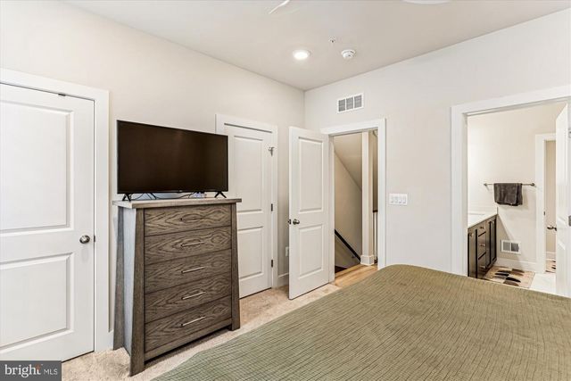 112 GLASS LN, Baltimore, MD 21230