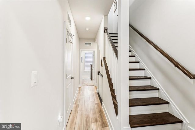 112 GLASS LN, Baltimore, MD 21230