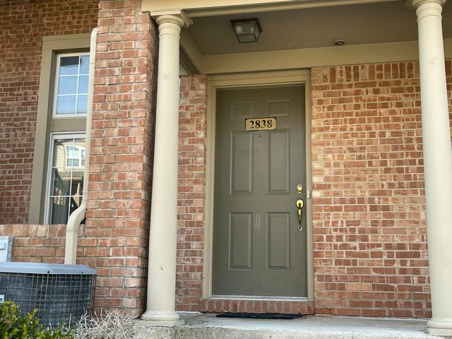 2838 Barclay Way, Ann Arbor, MI 48105