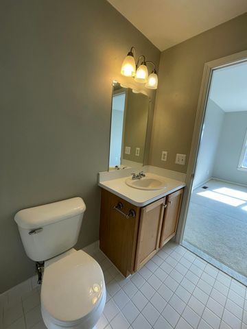 2838 Barclay Way, Ann Arbor, MI 48105