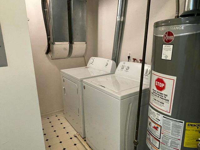 2838 Barclay Way, Ann Arbor, MI 48105