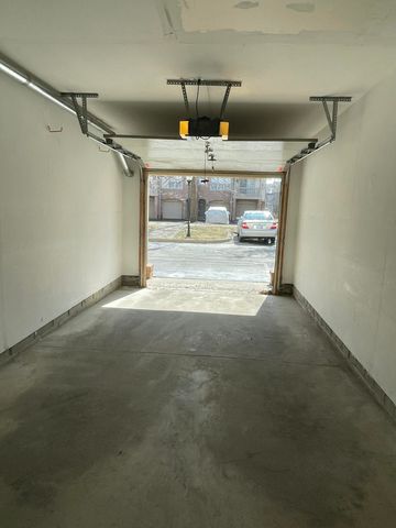 2838 Barclay Way, Ann Arbor, MI 48105