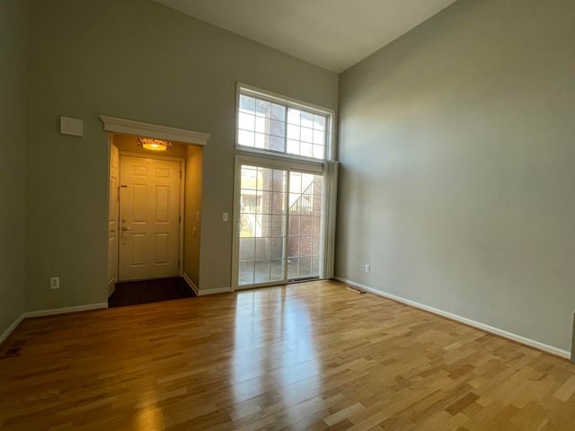 2838 Barclay Way, Ann Arbor, MI 48105