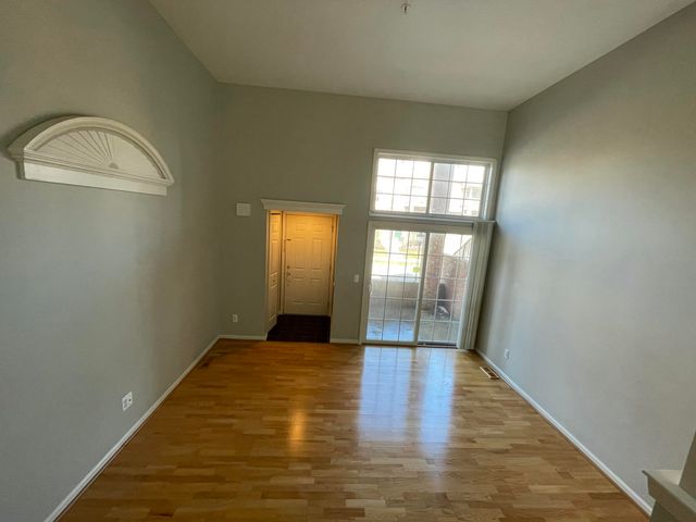 2838 Barclay Way, Ann Arbor, MI 48105