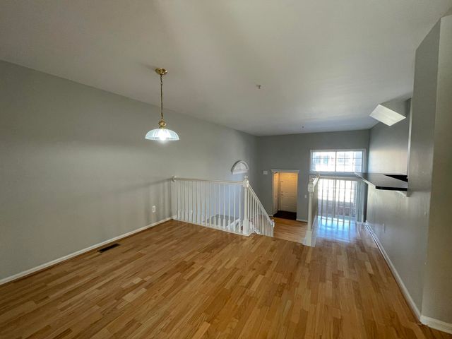 2838 Barclay Way, Ann Arbor, MI 48105