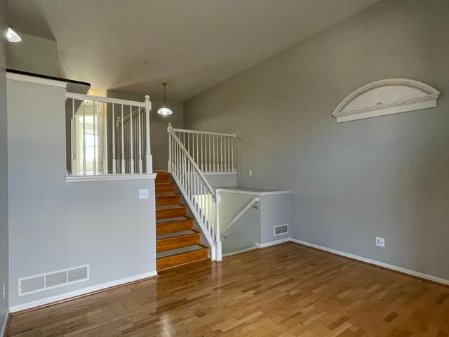 2838 Barclay Way, Ann Arbor, MI 48105