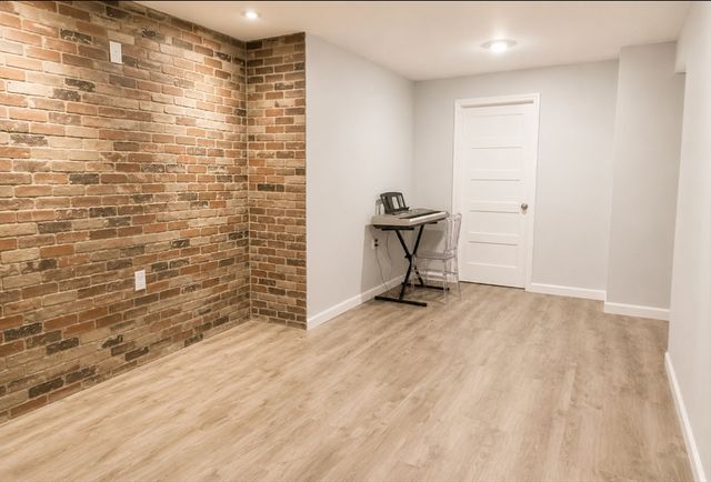 368 Dudley Oxford Rd, Dudley, MA 01571