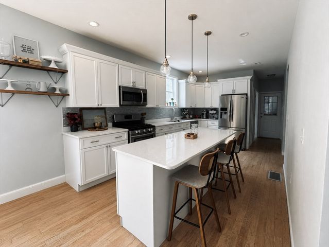 368 Dudley Oxford Rd, Dudley, MA 01571