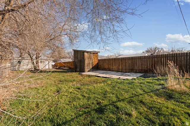 1461 W SUNSET AVE, West Valley City, UT 84119