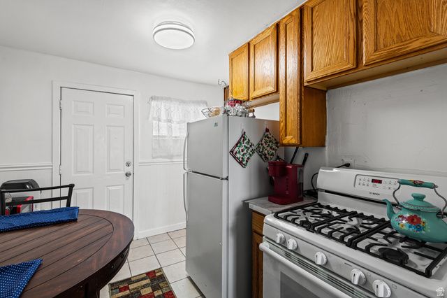 1461 W SUNSET AVE, West Valley City, UT 84119