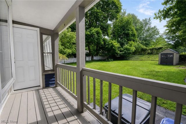 3186 Oak Road, Cleveland Heights, OH 44118