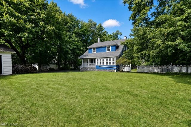 3186 Oak Road, Cleveland Heights, OH 44118