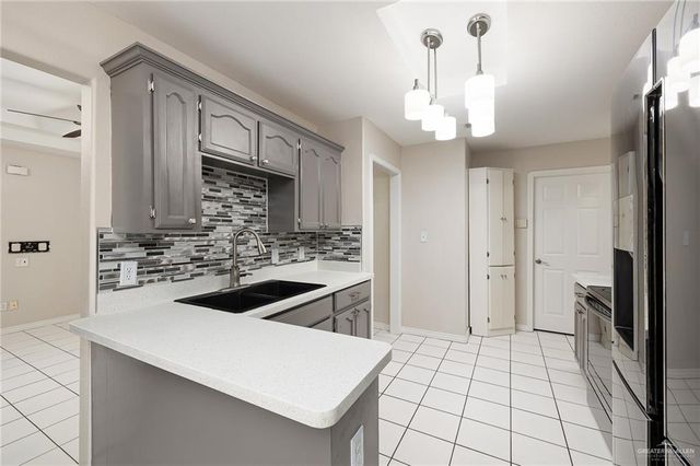 2613 Umbrellabird Avenue, Mcallen, TX 78504