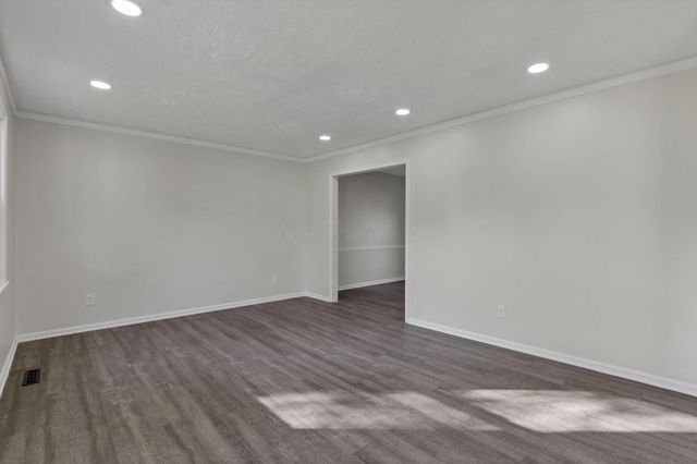 11715 Village Drive, Pickerington, OH 43147