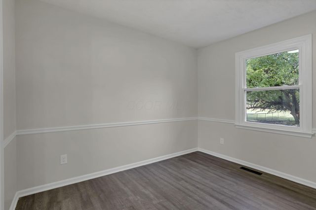 11715 Village Drive, Pickerington, OH 43147