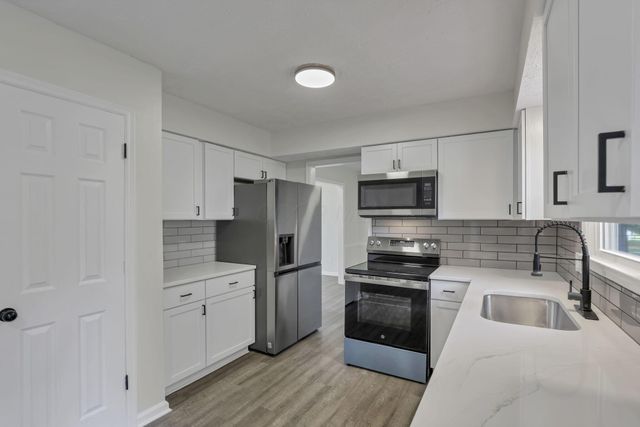 11715 Village Drive, Pickerington, OH 43147