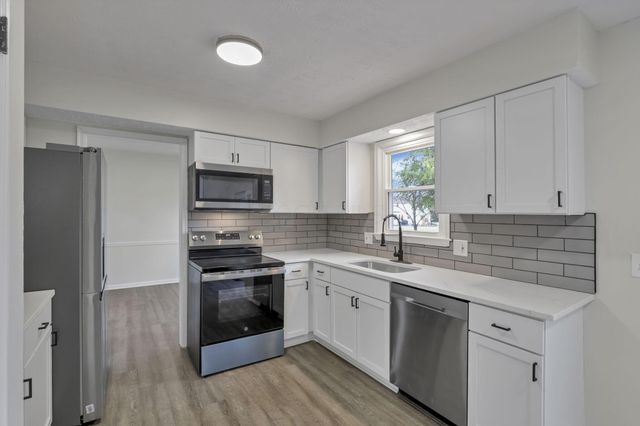 11715 Village Drive, Pickerington, OH 43147