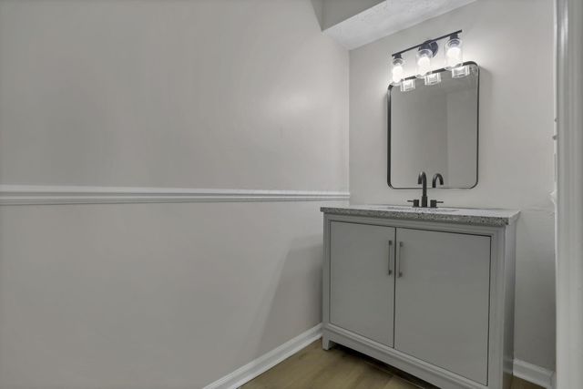 11715 Village Drive, Pickerington, OH 43147