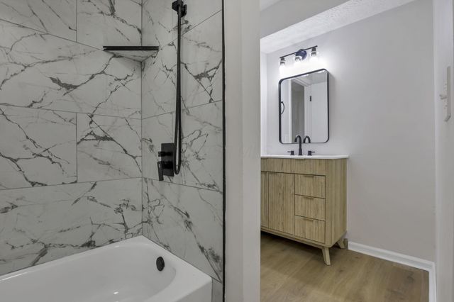 11715 Village Drive, Pickerington, OH 43147