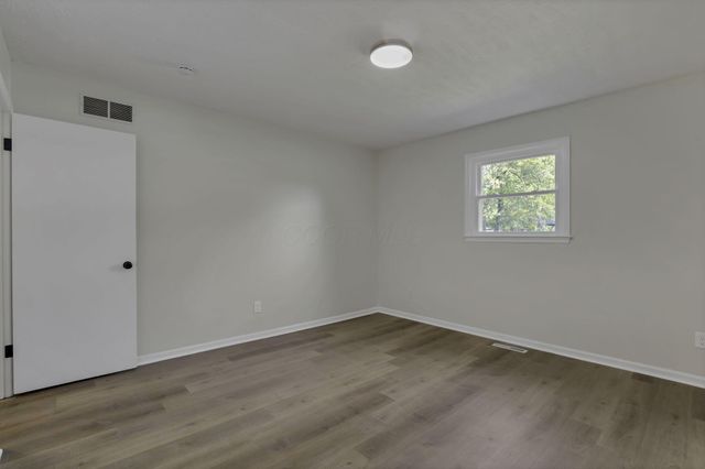 11715 Village Drive, Pickerington, OH 43147