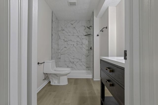 11715 Village Drive, Pickerington, OH 43147