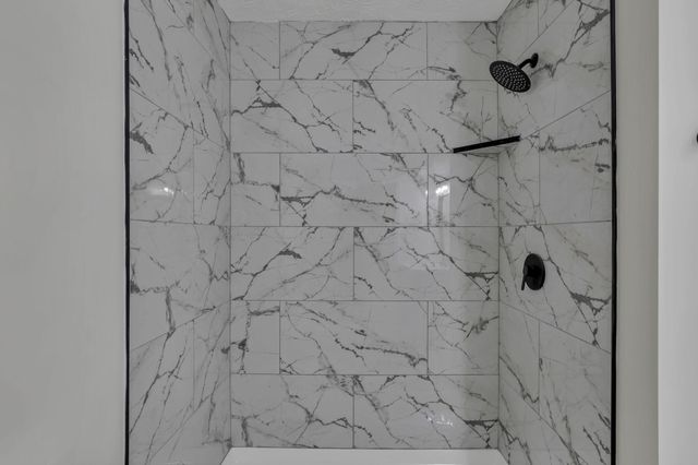 11715 Village Drive, Pickerington, OH 43147