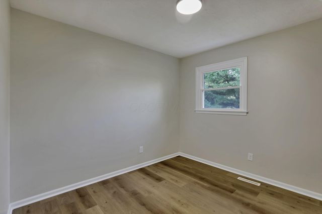 11715 Village Drive, Pickerington, OH 43147