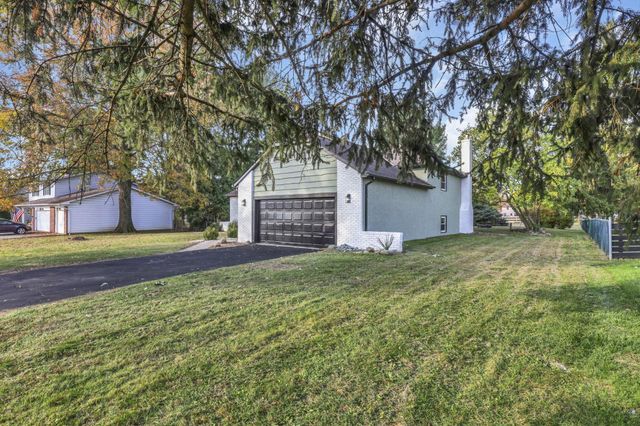 11715 Village Drive, Pickerington, OH 43147