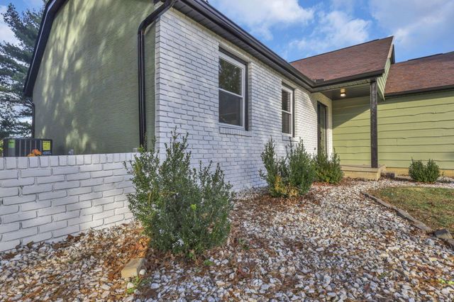 11715 Village Drive, Pickerington, OH 43147