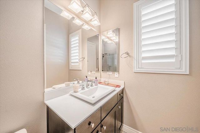 541 Ledge, San Marcos, CA 92078