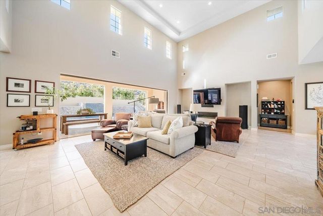 541 Ledge, San Marcos, CA 92078