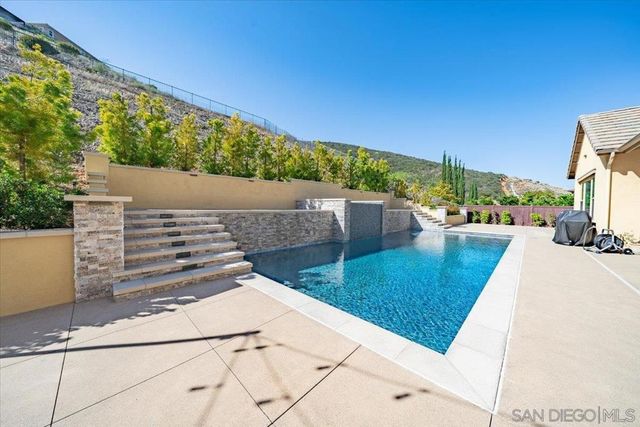 541 Ledge, San Marcos, CA 92078