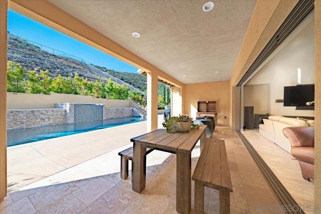 541 Ledge, San Marcos, CA 92078