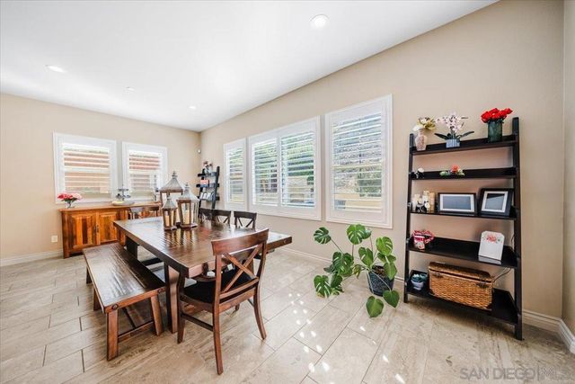 541 Ledge, San Marcos, CA 92078