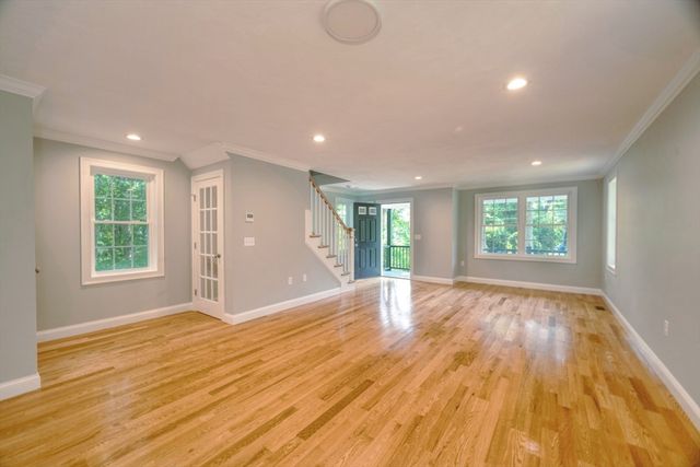 27 Valley Road, Holbrook, MA 02343