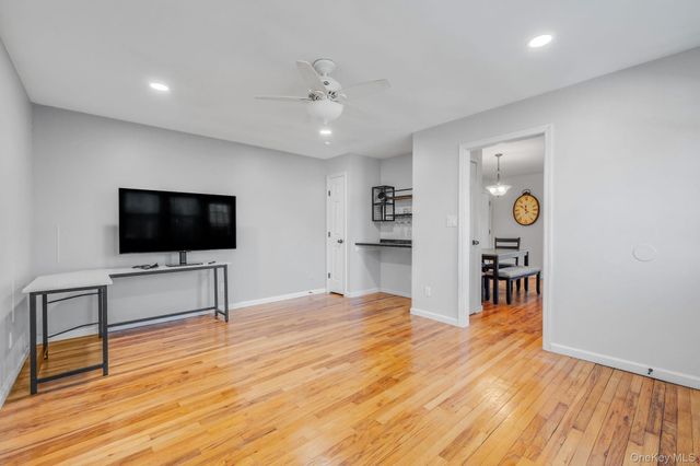 41 Arch Lane 2B, Islip, NY 11751