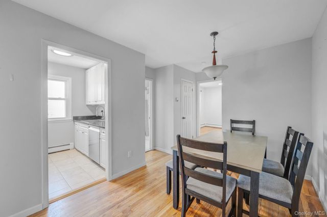 41 Arch Lane 2B, Islip, NY 11751