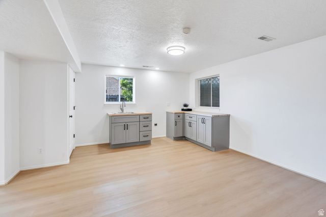 527 N 1180 E, Pleasant Grove, UT 84062